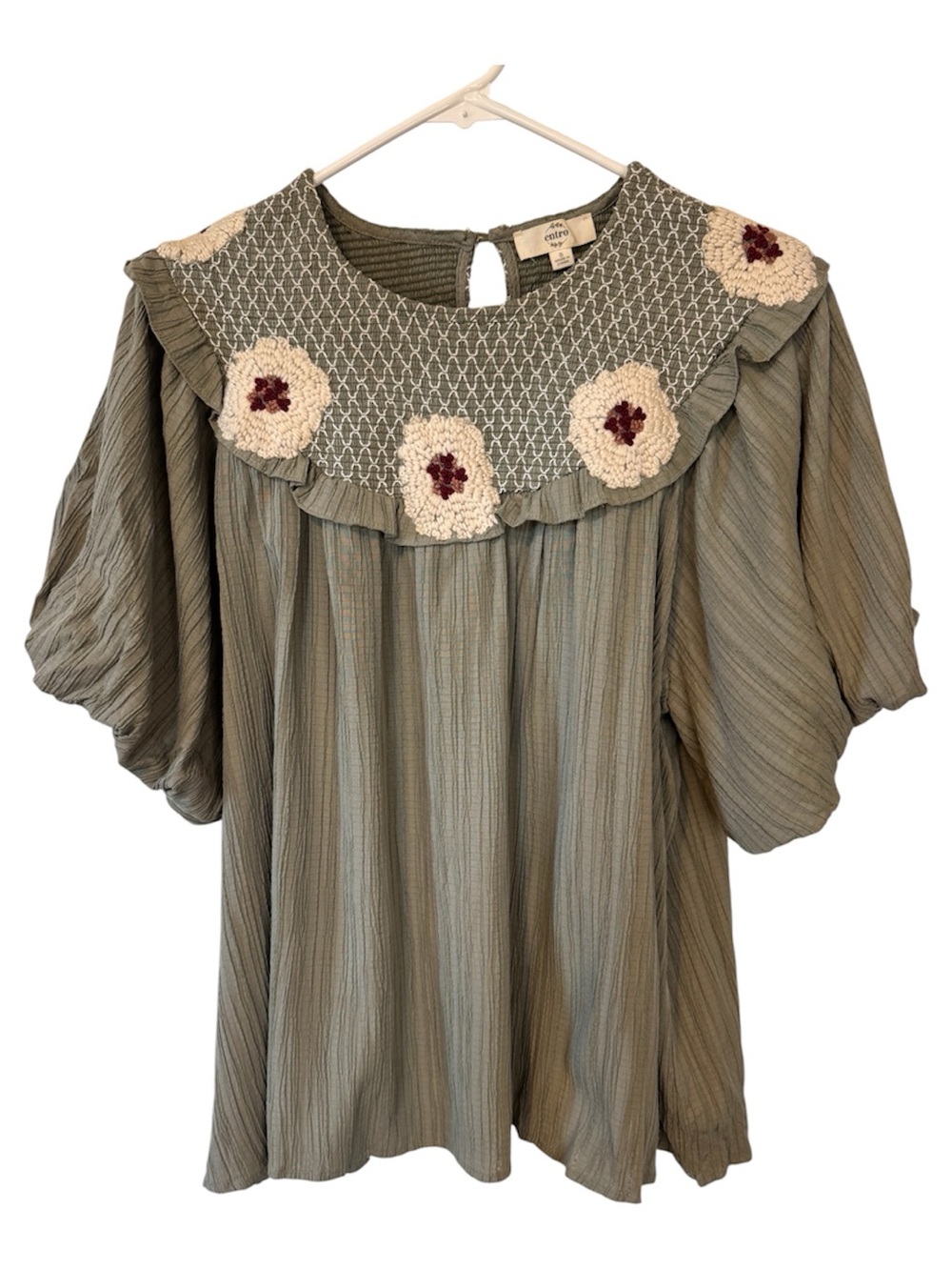 Entro Woman’s Sz Small Sage Embroidered Floral Smocked Boho Puff Sleeve Blouse - Picture 2 of 15